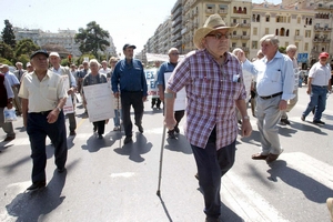 Η Κομισιόν βάζει την Ελλάδα στο εδώλιο