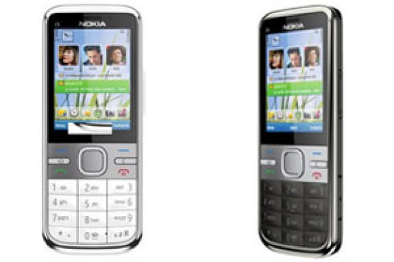 Nokia C5: Ώρα για Facebook και chat