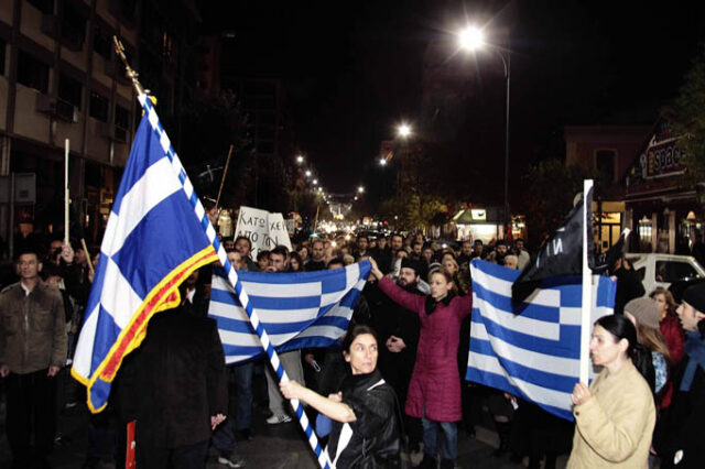 Μάχη στη διαβούλευση για Κάρτα