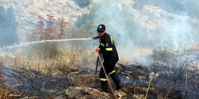 Πολύ υψηλός κίνδυνος φωτιάς την Τετάρτη σε Β. Αιγαίο, Στ. Ελλάδα και Αττική