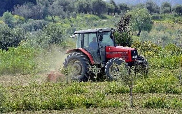 Τον πλάκωσε το τρακτέρ του