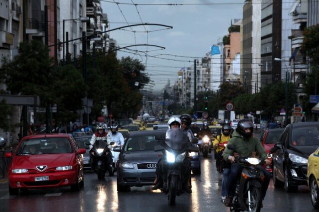 Βουτιά 27,2% στον τζίρο της αγοράς αυτοκινήτων – μοτοσικλετών