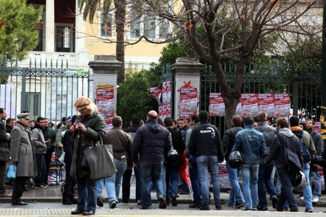 Ένταση το πρωί στο Πολυτεχνείο