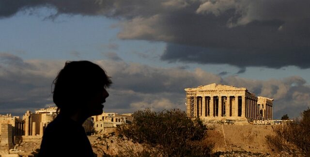 Ο φόβος κραχ και τα τρία σενάρια για Ελλάδα