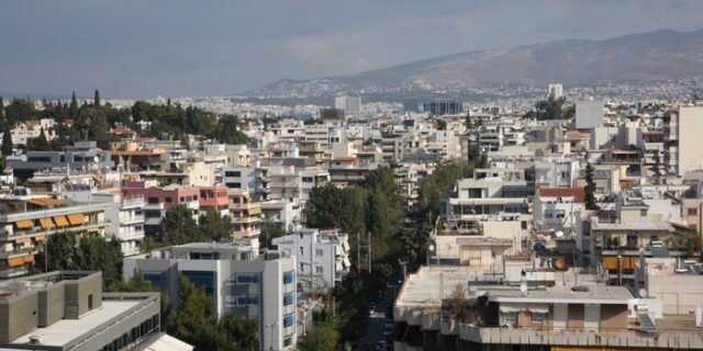 ”Βουτιά” στις τιμές των ακινήτων