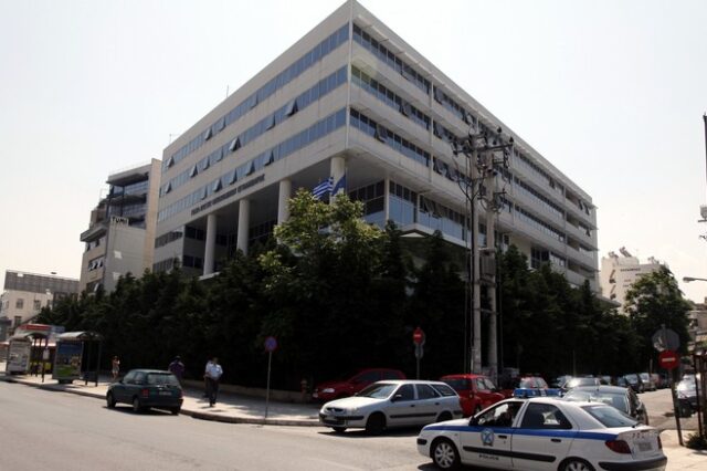 Το ΣΔΟΕ γνωρίζει 54.000 Έλληνες καταθέτες με εμβάσματα στο εξωτερικό