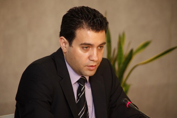 Παπαδόπουλος: “Έκανα αναφορά στον πολιτικό κ. Αβραμόπουλο, όχι τον ιδιώτη”