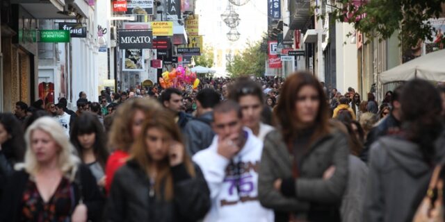 Εκπτώσεις – ανάσα στην παγωμένη αγορά