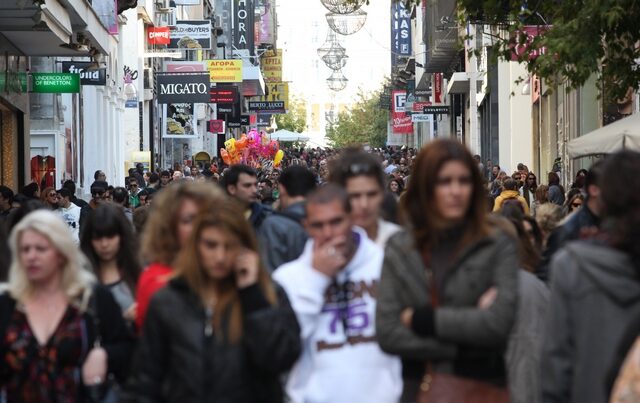 Εκπτώσεις – ανάσα στην παγωμένη αγορά