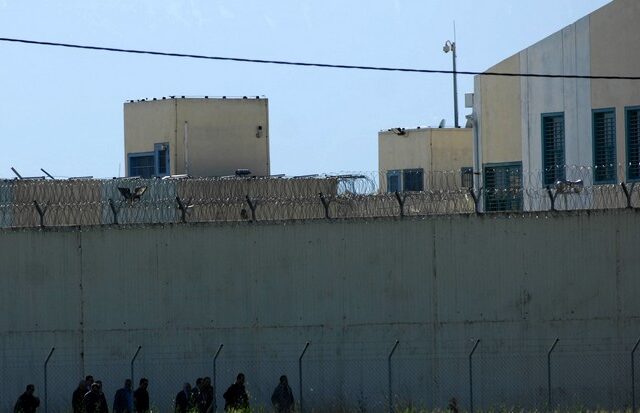 Υπό μεταφορά 500 Αλβανοί βαρυποινίτες σε φυλακές της χώρας τους