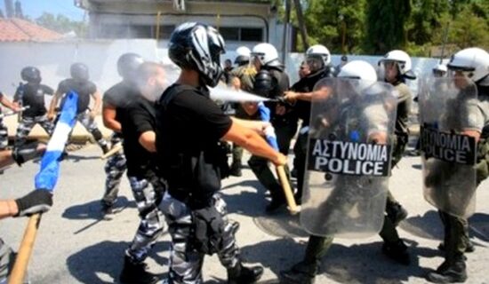 Ομολογία συλληφθέντα: Πώς συγκροτούνται τα “Τάγματα Εφόδου” σε Άγιο Παντελεήμονα και Κυψέλη