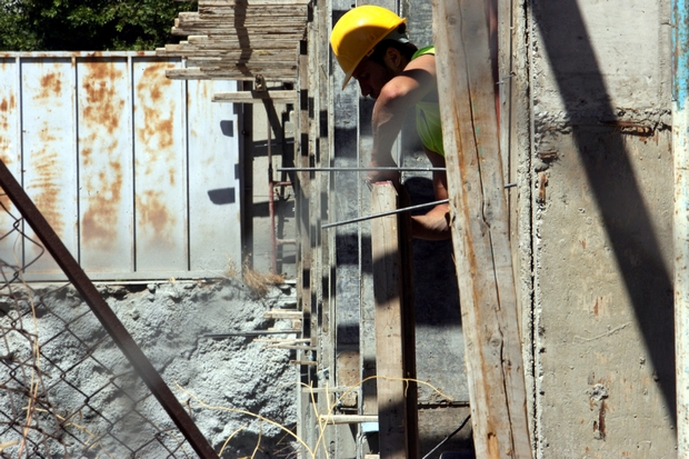 Επίδομα ανεργίας και σε ελεύθερους επαγγελματίες: Ποιοι το δικαιούνται