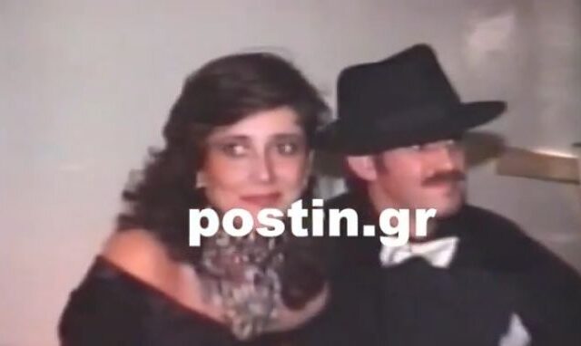 Ο Σαμαράς κάνει μήνυση στο Postin για το αποκριάτικο πάρτι του ’89 που εμφάνιζε σωσία του να χορεύει με τον Γ. Παπανδρέου