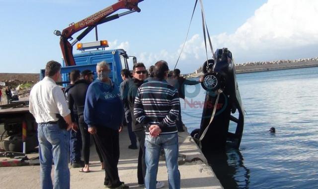 Νεκρός εντοπίστηκε και ο οδηγός του ΙΧ που έπεσε στο λιμάνι της Κυπαρισσίας