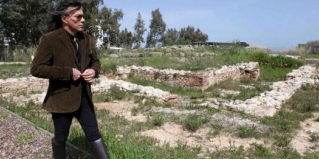 Μήνυση στον Ηλ. Ψινάκη για φωτογράφηση σε αρχαιολογικό χώρο