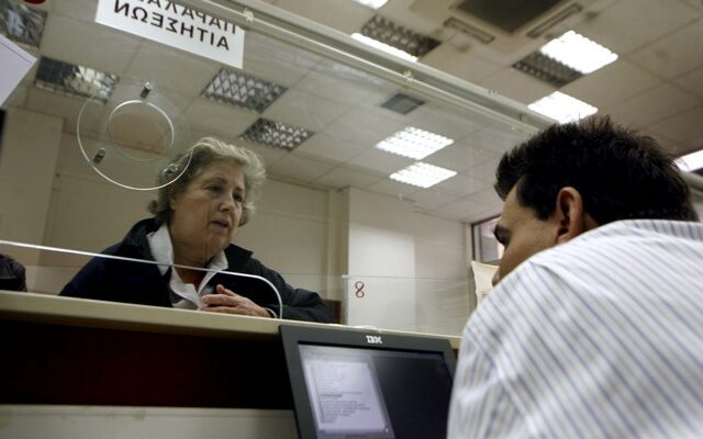 Η προσωρινή σύνταξη εκθέτει το ΙΚΑ – Απίστευτη ταλαιπωρία για χιλιάδες ασφαλισμένους