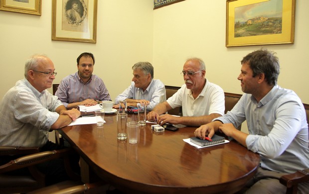 Δίωρη συνάντηση με θετική διάθεση αλλά και ασυμφωνίες ανάμεσα σε ΣΥΡΙΖΑ και ΔΗΜΑΡ