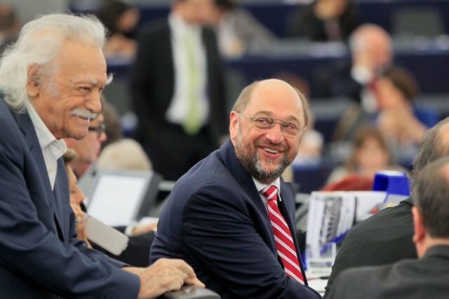 ΕΚ: Ο γηραιότερος ευρωβουλευτής είναι 92 ετών, ο Μανώλης Γλέζος. Στο 100% η ανανέωση προσώπων για την Ελλάδα