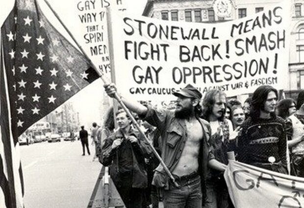 Μηχανή του Χρόνου: Stonewall Inn, το μπαράκι που γέννησε το κίνημα των γκέι