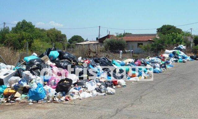 Ηλεία: “Φεύγουν” τα σκουπίδια