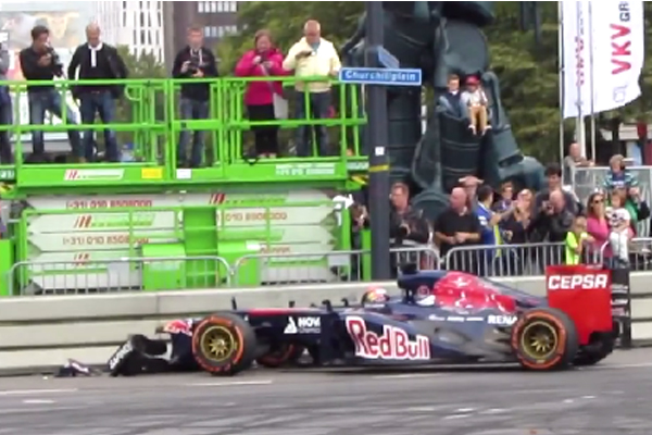 Βίντεο: Ο Φερστάπεν τρακάρει το μονοθέσιο της Toro Rosso στο Ρότερνταμ