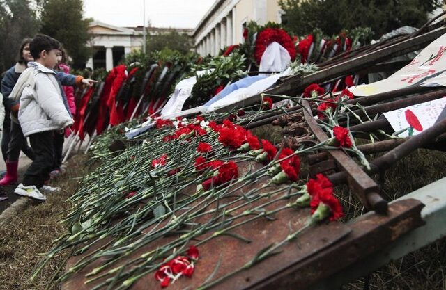 Κρυμμένοι πίσω από τη γενιά του Πολυτεχνείου