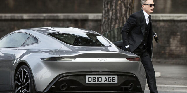 Η καταδίωξη της Jaguar C-X75 από την Aston Martin DB10 στη νέα ταινία του Τζέιμς Μποντ