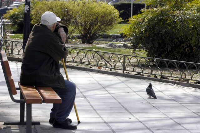 Καμία μείωση σε συντάξεις. Αντιθέτως, αποκαθίστανται οι αδικίες