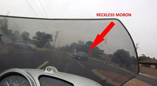 Βίντεο: Η αδιαφορία του οδηγού αυτοκινήτου για τον μοτοσικλετιστή