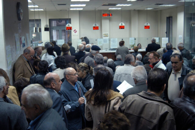 Τρία σενάρια για το συνταξιοδοτικό πριν τιναχτεί στον ‘αέρα’ η συμφωνία