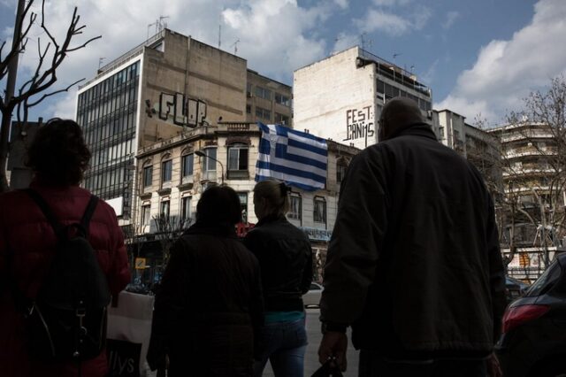 Δημοσκόπηση: Υπέρ δημοψηφίσματος η πλειοψηφία, θετική εκτίμηση των διαπραγματεύσεων