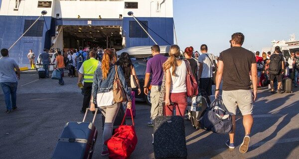 Τιμή εισιτηρίων ανάλογα με την απόσταση και την ώρα, προτείνει ο Χρ. Σπίρτζης