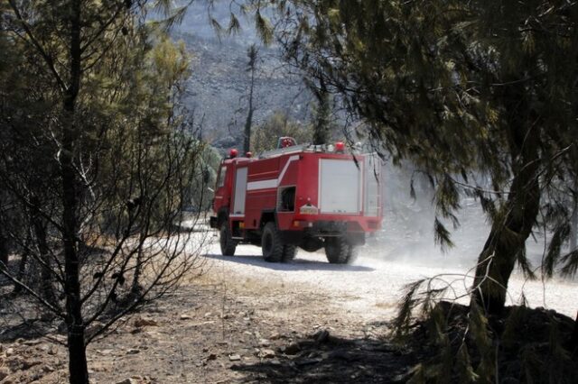 Φωτιά στο χωριό Πατσιδερός Ηρακλείου Κρήτης