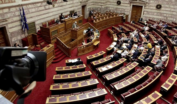 LIVE εικόνα: Ψηφίζεται το νομοσχέδιο για τα ΜΜΕ στη Βουλή