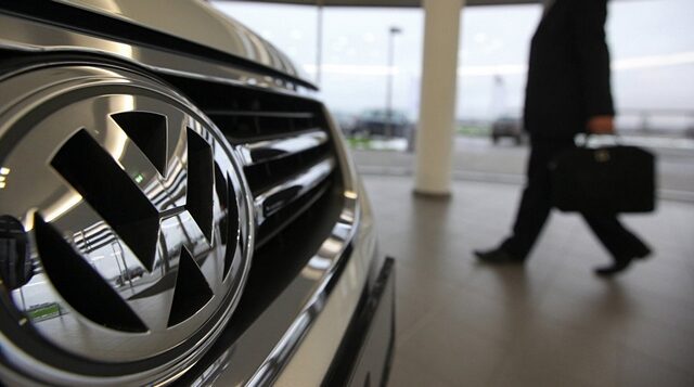 Η Volkswagen ζητά συγγνώμη από τους Αμερικανούς πελάτες της