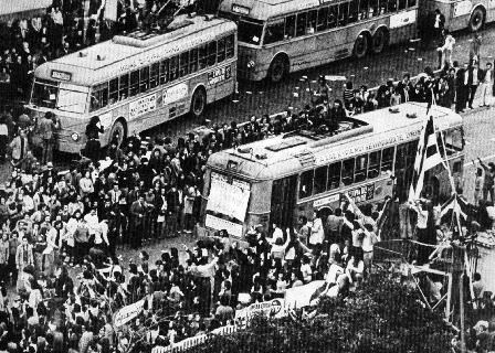 Μηχανή του Χρόνου: 16 Νοεμβρίου 1973. Ακούγονται οι πρώτοι πυροβολισμοί στο Πολυτεχνείο