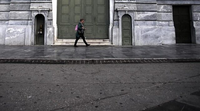 Γιατί το κράτος θέλει να δώσει ξανά λεφτά στις τράπεζες χωρίς να παίρνει τον έλεγχο