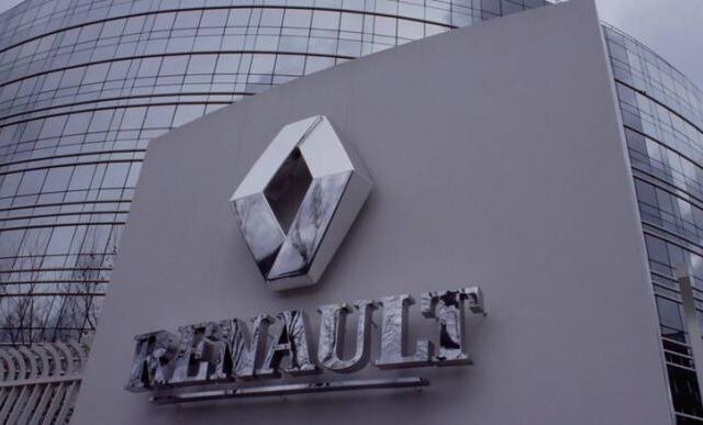 Renault: Ανακαλεί 15.000 οχήματα πριν από την πώλησή τους
