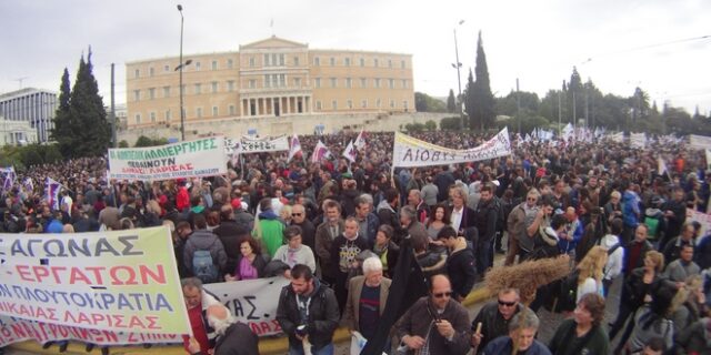 Επιστροφή στα μπλόκα για τους αγρότες. Καθοριστική η επόμενη εβδομάδα