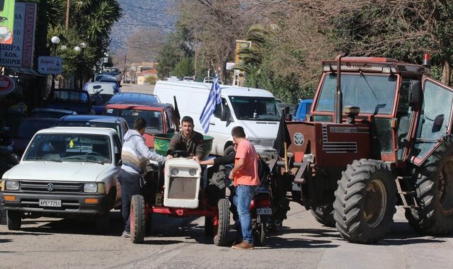 Σύσκεψη εργασίας στο Μαξίμου εν όψει της συνάντησης με τους αγρότες