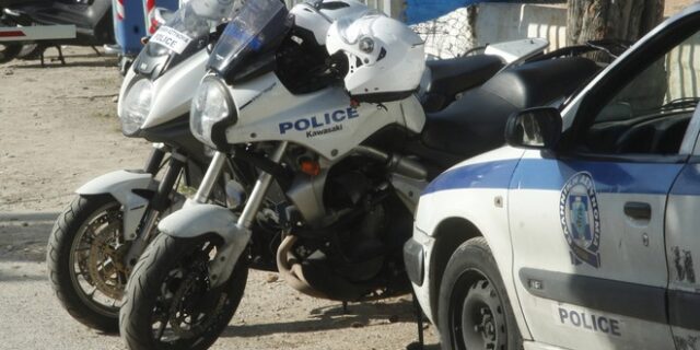 Επίθεση 40 ατόμων σε αστυνομικούς της Ομάδας ΔΙΑΣ στα Πετράλωνα