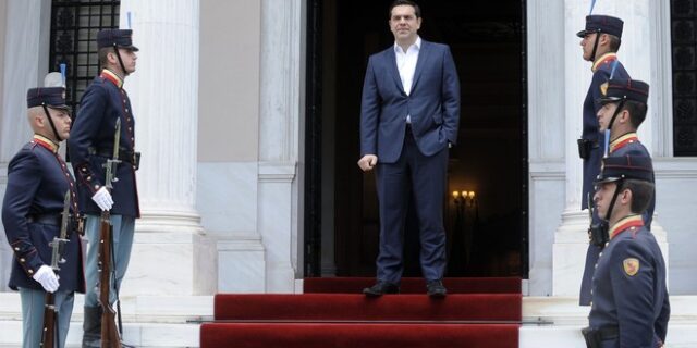 Απομακρύνονται για το Μαξίμου οι 200 βουλευτές