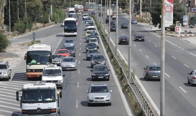 Τέλη κυκλοφορίας ανά μήνα. Στη Βουλή η ρύθμιση