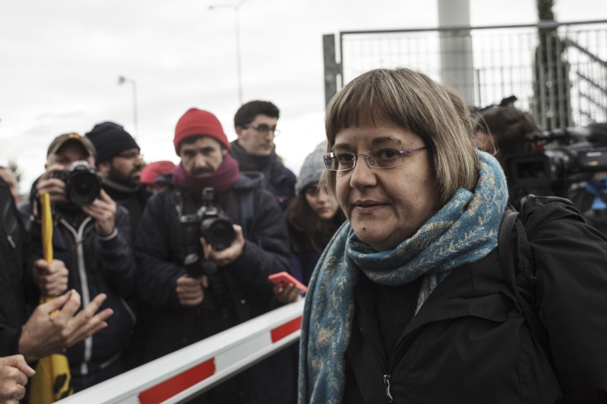 Βασιλική Κατριβάνου, η βουλευτής του ΣΥΡΙΖΑ που καταψήφισε Ταμείο και κόφτη