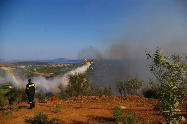 Δέκαδες τα μέτωπα της πυρκαγιάς σε όλη την Ελλάδα