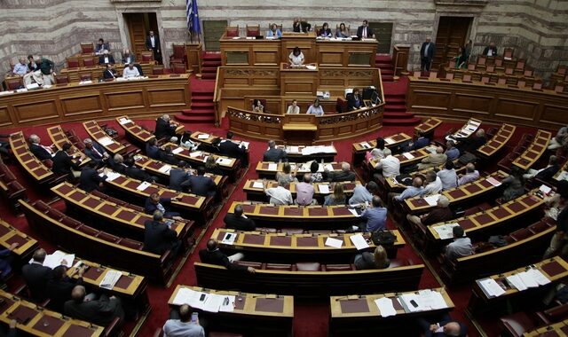 Με ευρεία πλειοψηφία πέρασε η διάταξη για το τέμενος στο Βοτανικό