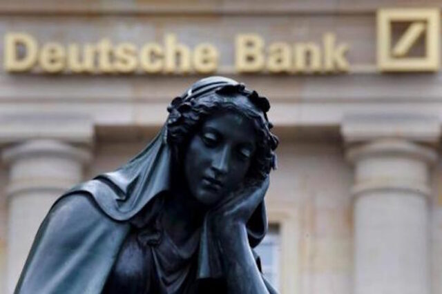 Θα αφήσει το Βερολίνο την Deutsche Bank να χρεοκοπήσει;