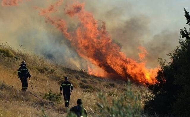 Βουλευτές του ΣΥΡΙΖΑ εγκλωβίστηκαν στη φλεγόμενη Θάσο