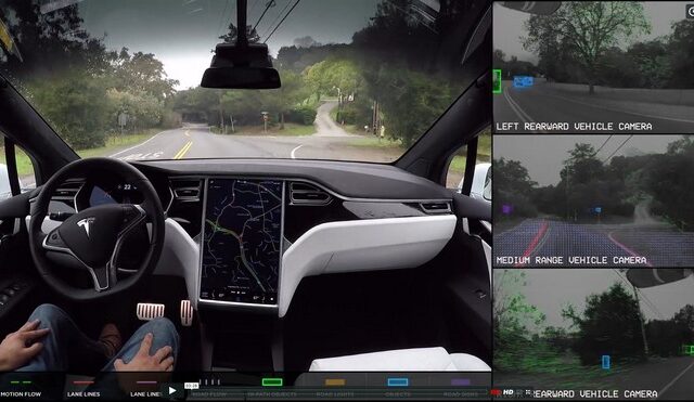 Δες το εκπληκτικό βίντεο μέσα από ένα Tesla που οδηγεί μόνο του