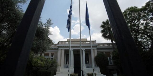 Στα κέρδη στα εργασιακά και τα αντίμετρα εστιάζει η κυβέρνηση